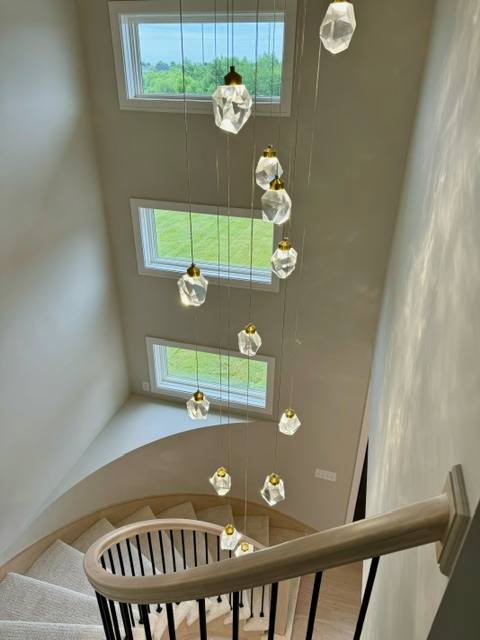 Modern Creative Crystal Prisms Stone Chandelier for Staircase/Foyer/Loft