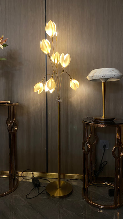 Modern Art Design Magnolia Floor Lamp