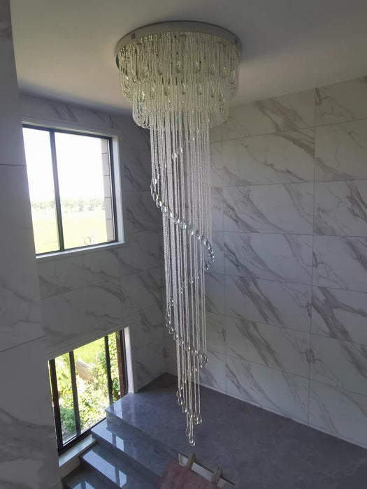 Lampadario moderno di grandi dimensioni con scala a chiocciola in cristallo a cascata per edificio duplex