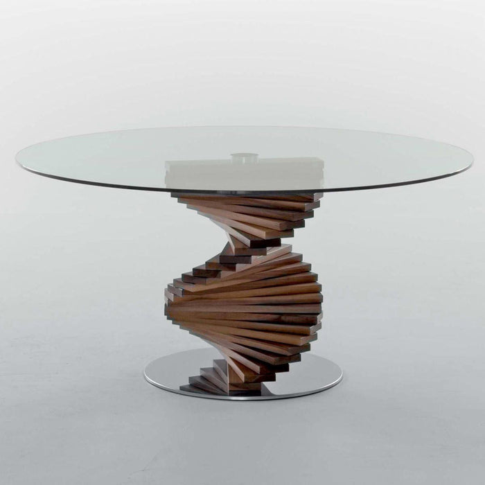 Tavolo da pranzo rotondo con piano in vetro e base con gradini in legno a spirale